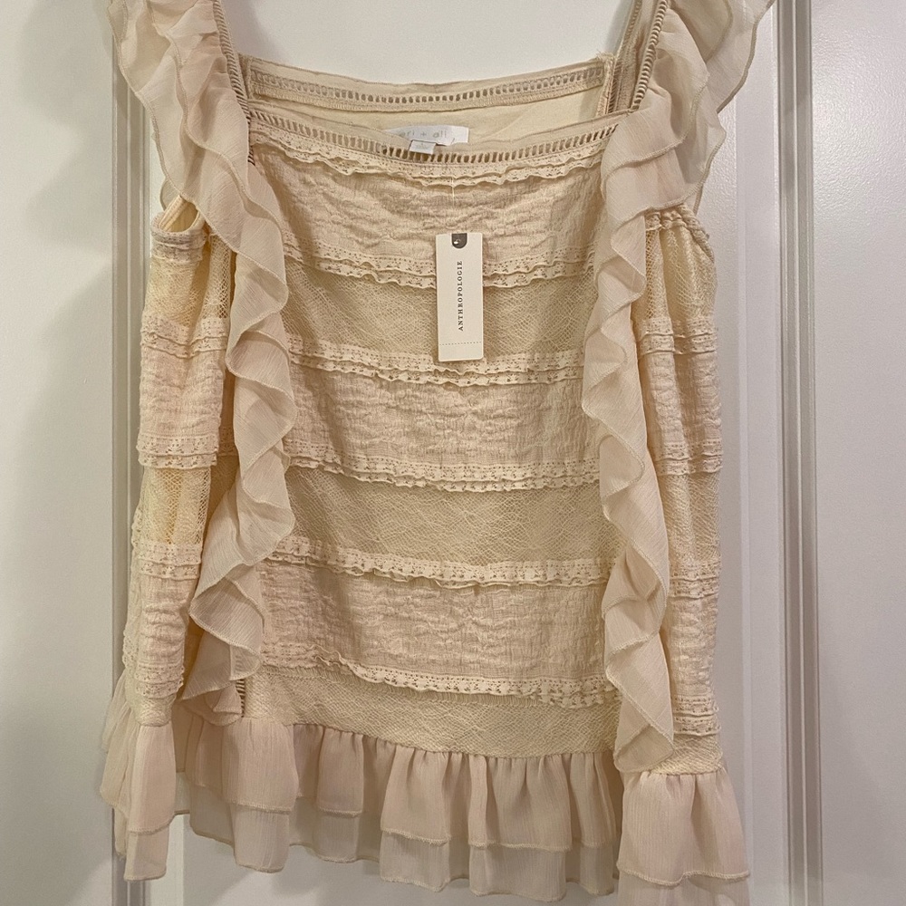Eri and Ali NWT ruffle top size lrg